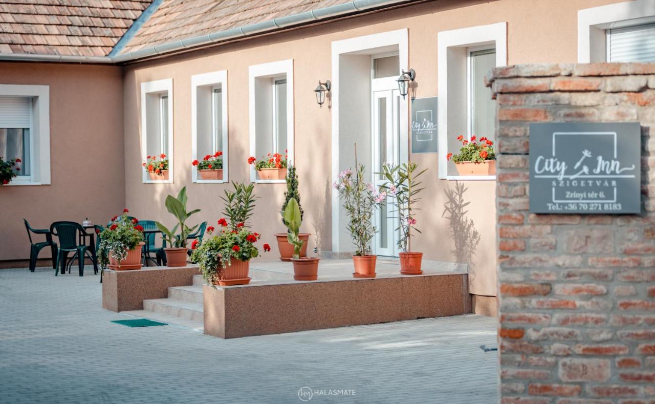 City Inn Szigetvar Luaran gambar